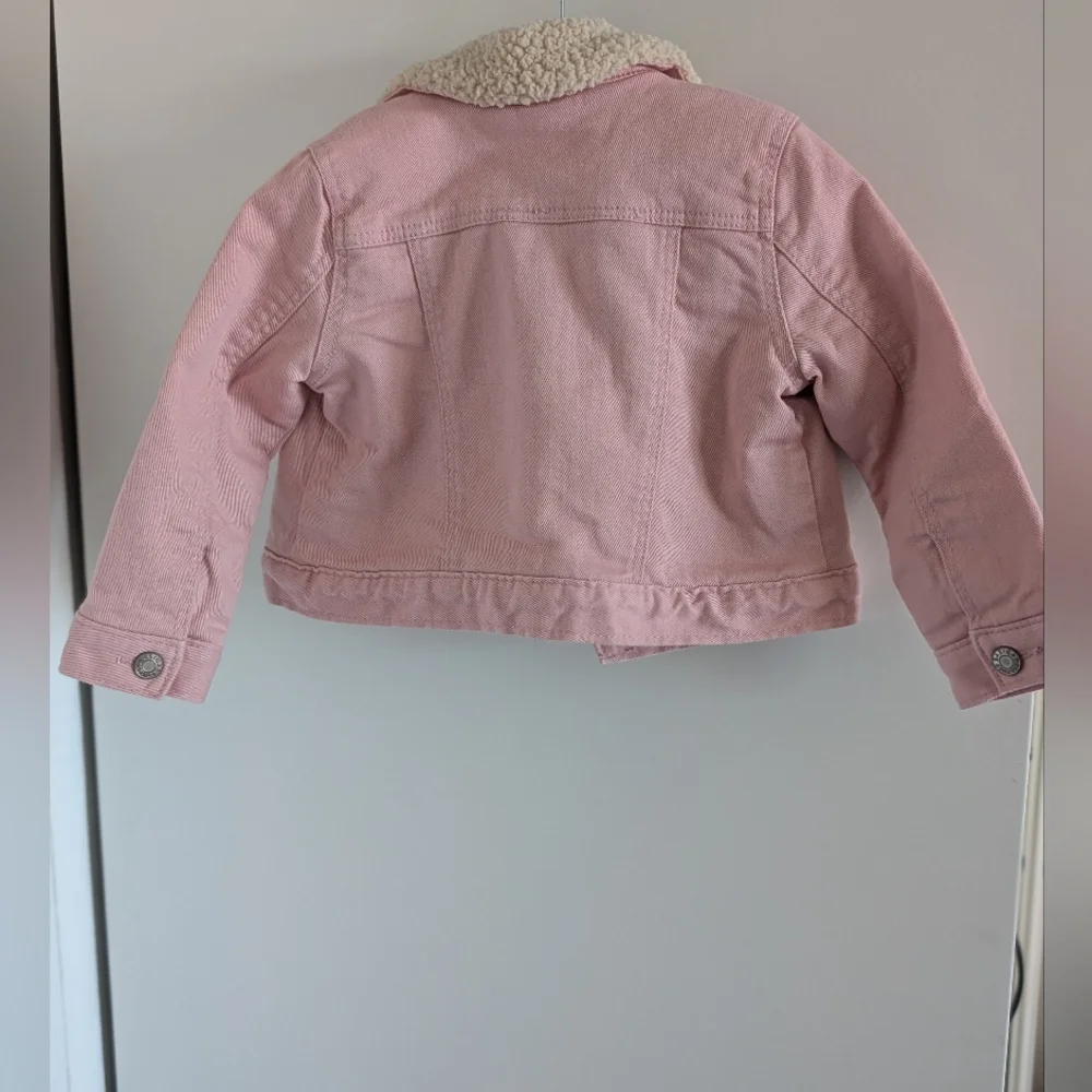 Baby Gap pink Sherpa lined corduroy jacket  size 2T